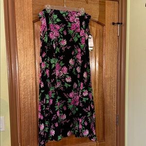 Jones New York Black and Pink Floral Skirt